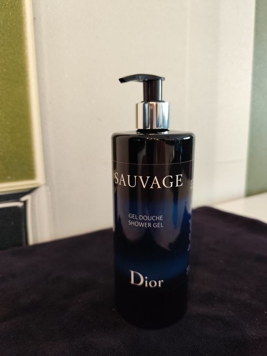 Mikołajki Święta Perfumowany żel pod prysznic Sauvage 500ml