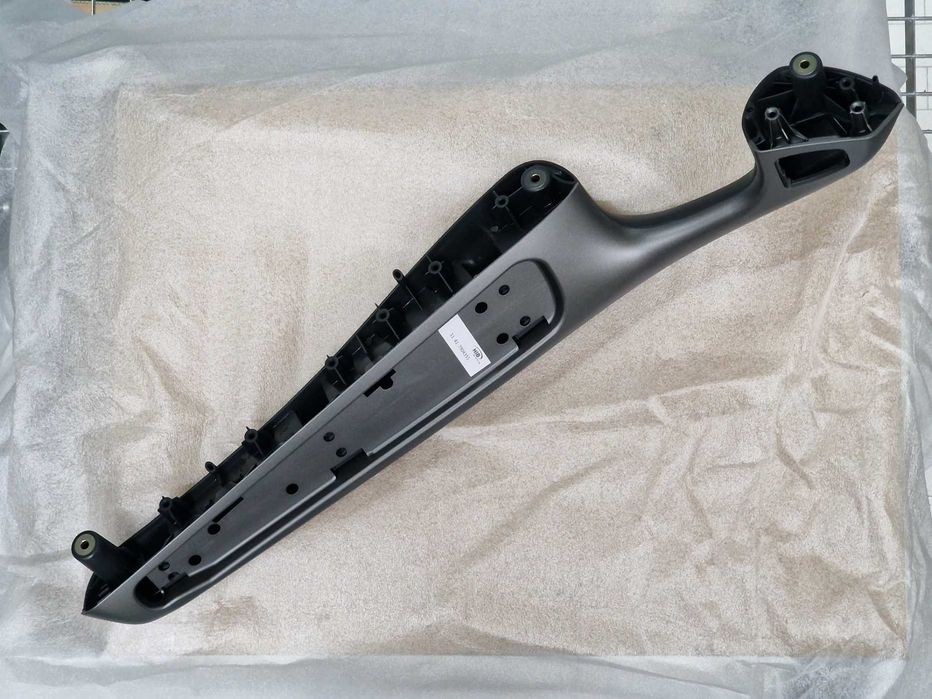 Podłokietnik przedni lewy (kierowcy) BMW E46 Kolor TITAN/CZARNY