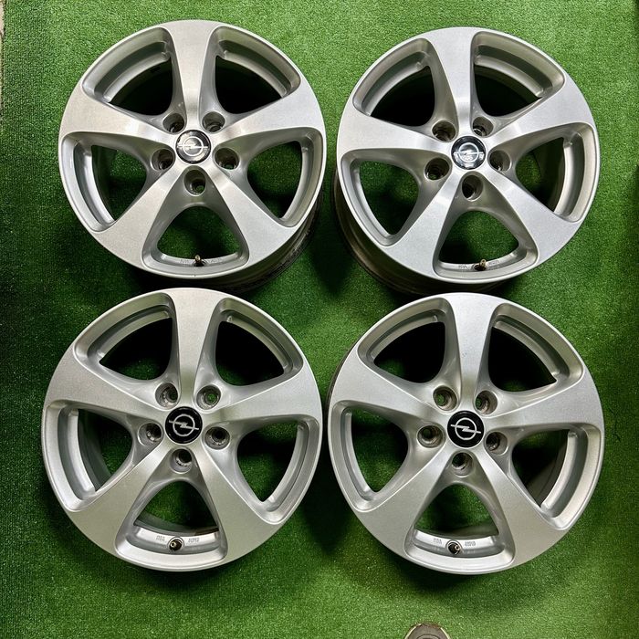 Продам диски Borbet 5x105 R16