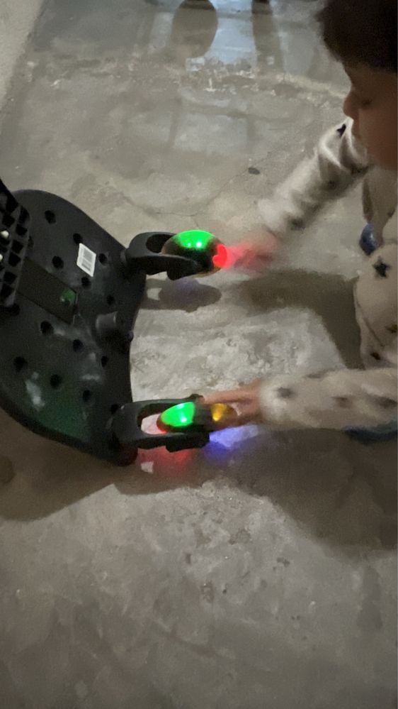 Plataforma/Patim/atrelado universal para carrinho bebe-rodas com luz
