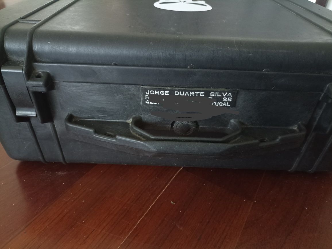 Mala Pelican Browning Travel Vault