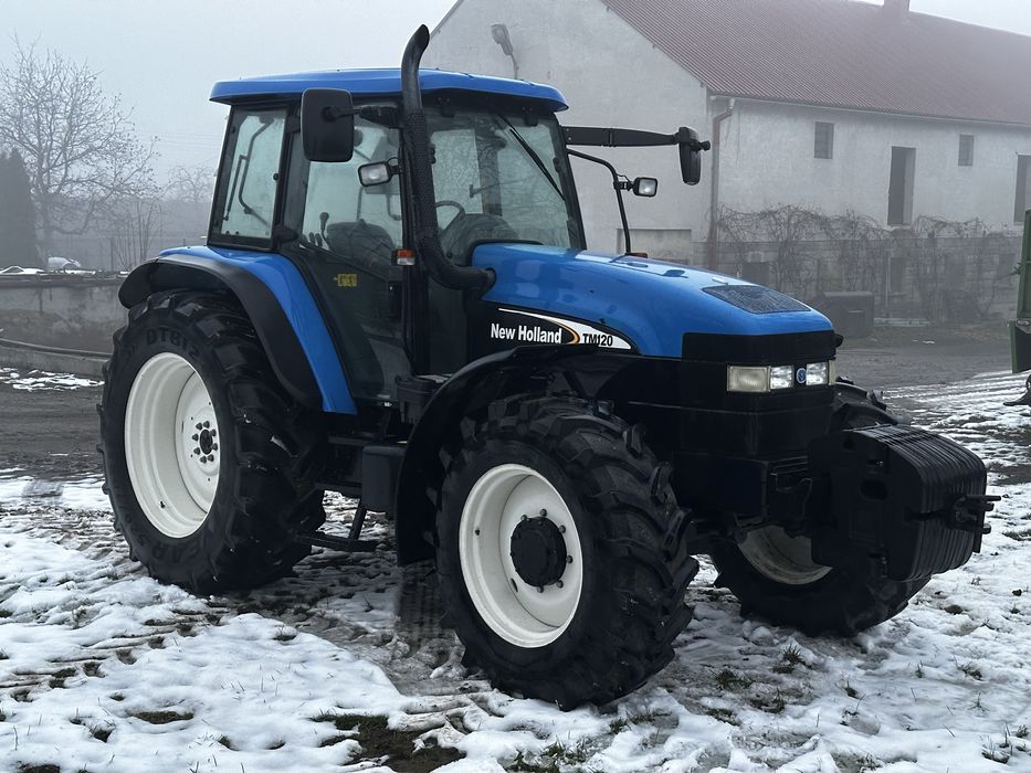 New Holland TM120