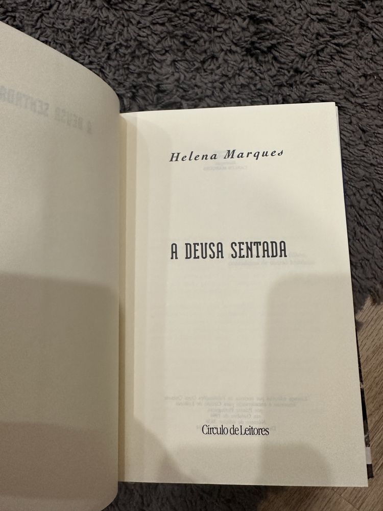 livro Helena Marques - A DEUSA SENTADA.