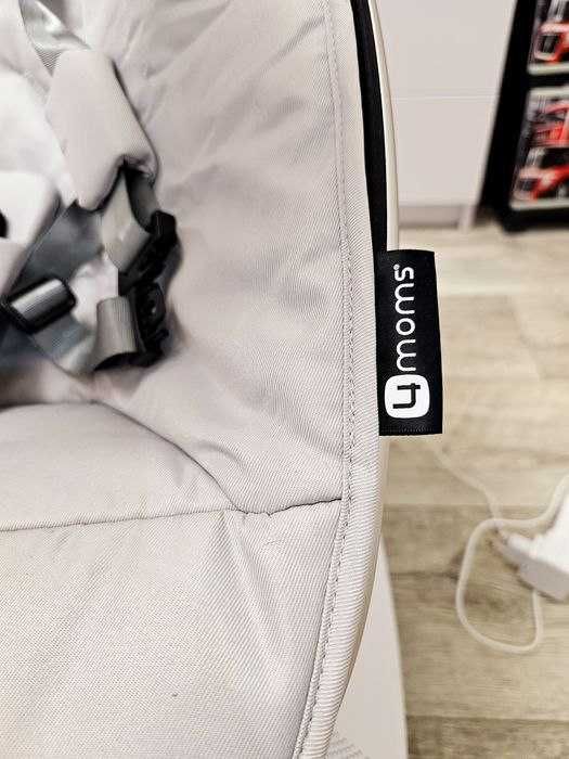 Заколисуючий центр 4moms mamaRoo 5.0 качели мамару укачивающий шезлонг