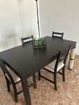 Mesa de jantar extensivel com 4 cadeiras