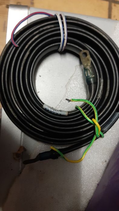 Cabo de cobre de 4 metros