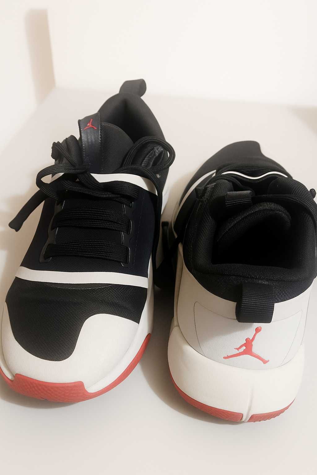 Sapatilhas Air Jordan em Excelente Estado – Tamanho 40