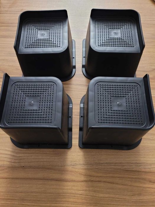 Antypoślizgowe podstawki podwyższające pod łóżko sypialniane, meble