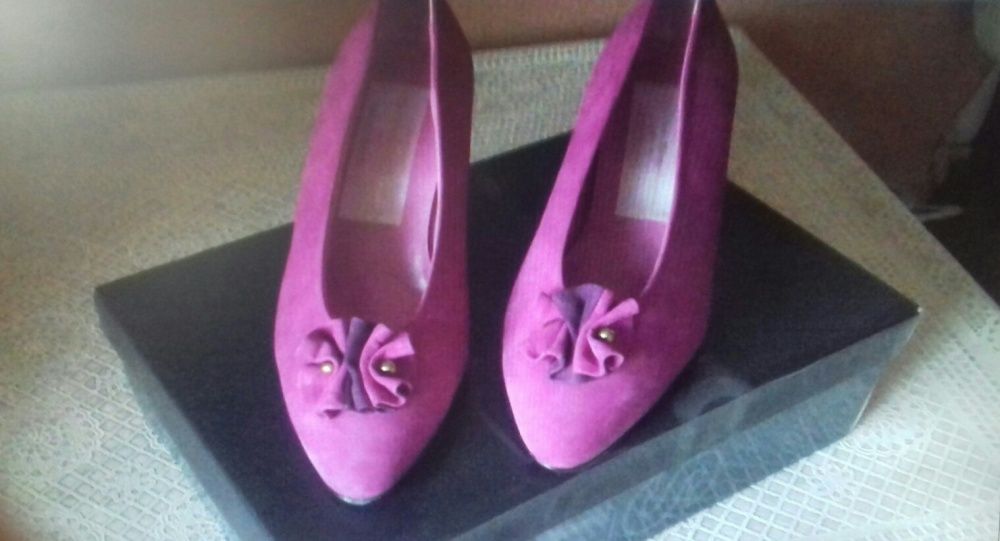 Продаю туфли замшевые, р.38