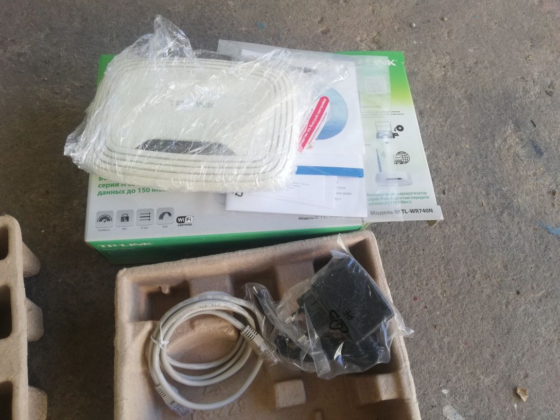 Продам два роутера TP-Link на запчастини або відновлення