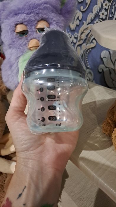 Антиколиковая бутылочка Tommee Tippee