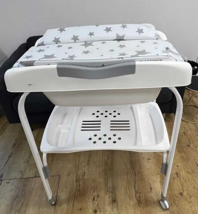 Vendo Banheira e trocador para Bebé