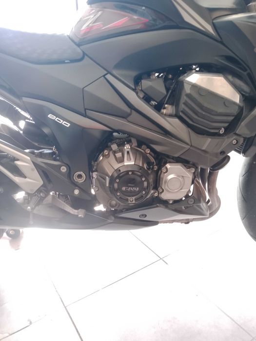 Kawasaki Z 800 impecável