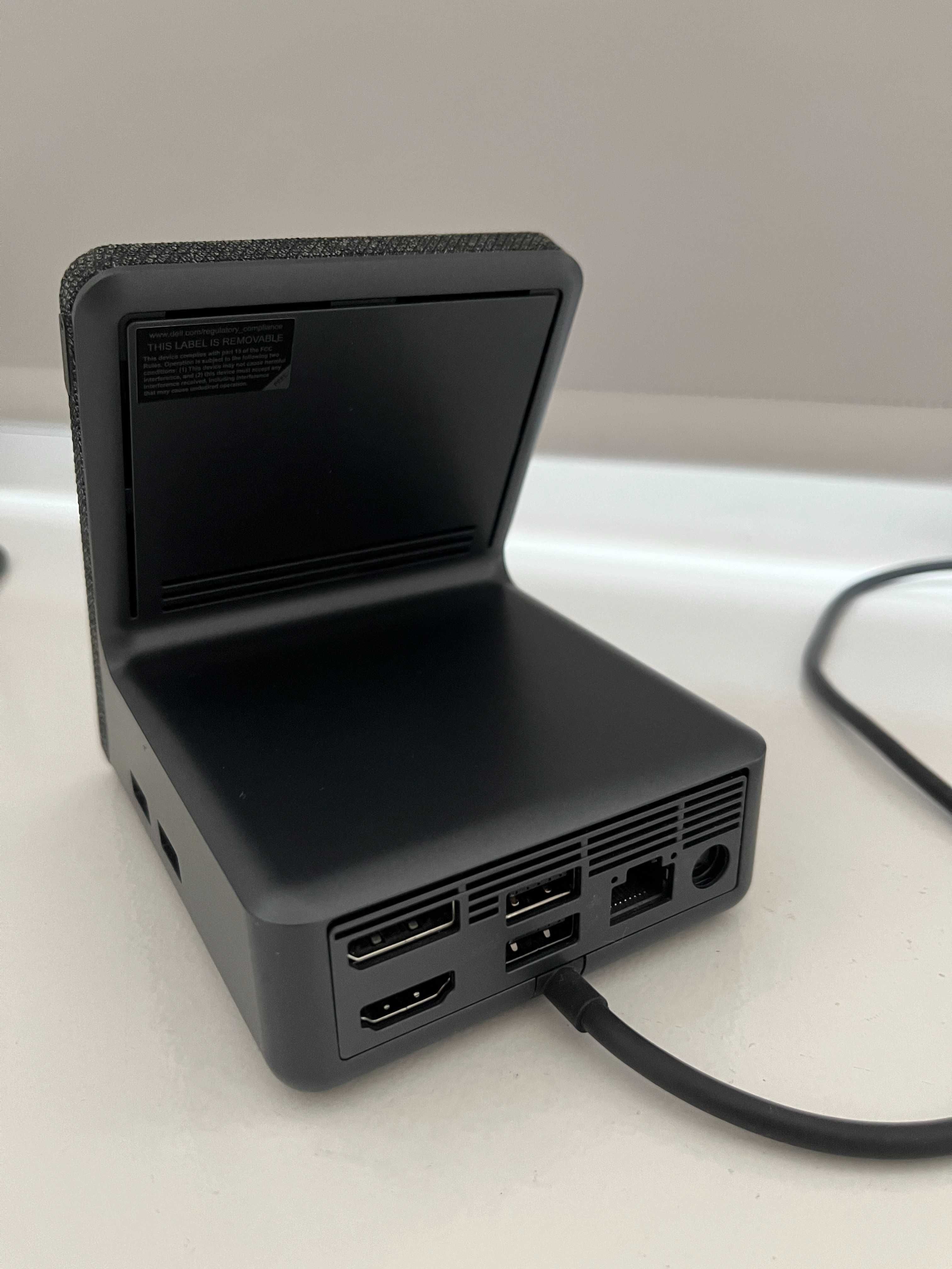 Stacja dockująca Dock Dell HD22Q Usb-c ładowarka Qi HDMI DisplayPort