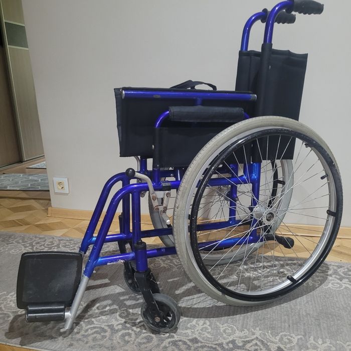 Wózek inwalidzki składany aktywny stan b.dobry lekki do samolotu