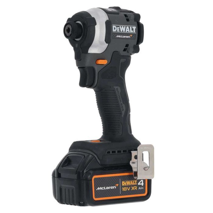 DeWALT DCK200MM2T\комплект у кейсi TSTAK McLaren LIMITED EDITION
