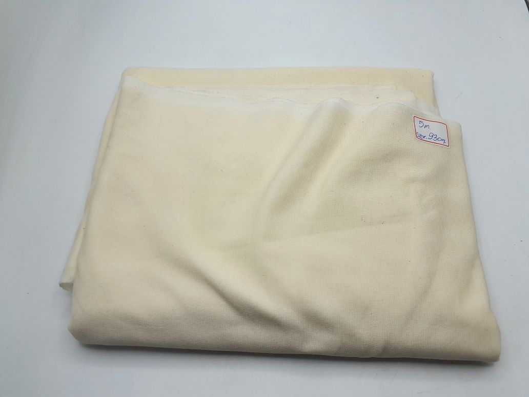 Dzianina ecru kupon 5 m.x 93 cm.Wyprzedaż