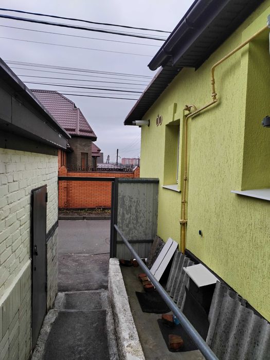 Продам будинок в центрі м.Суми. Р-н вул. Петропавлівська. А/О, ремонт.