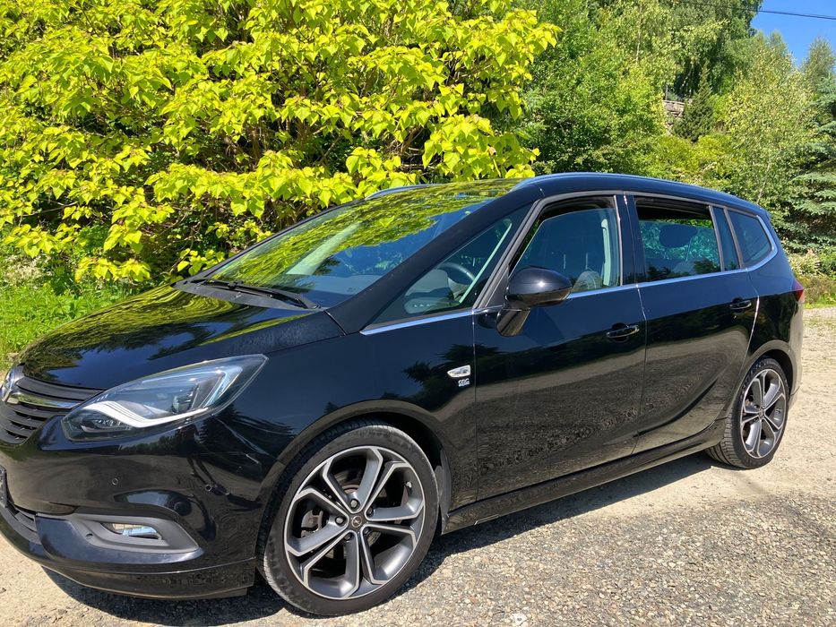 Opel Zafira 2018 / 2.0 diesel 170km / opc linie / 7 osób / alu 19 / piękna