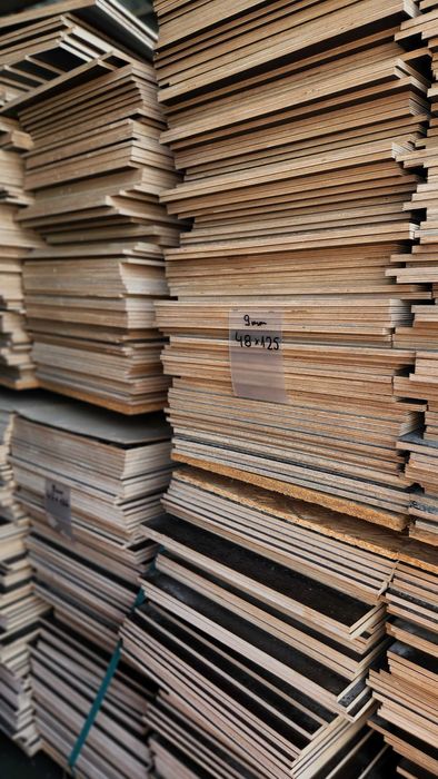 Sklejka wodoodporna - płyta - 12mm 150x300cm obustronnie laminowana.