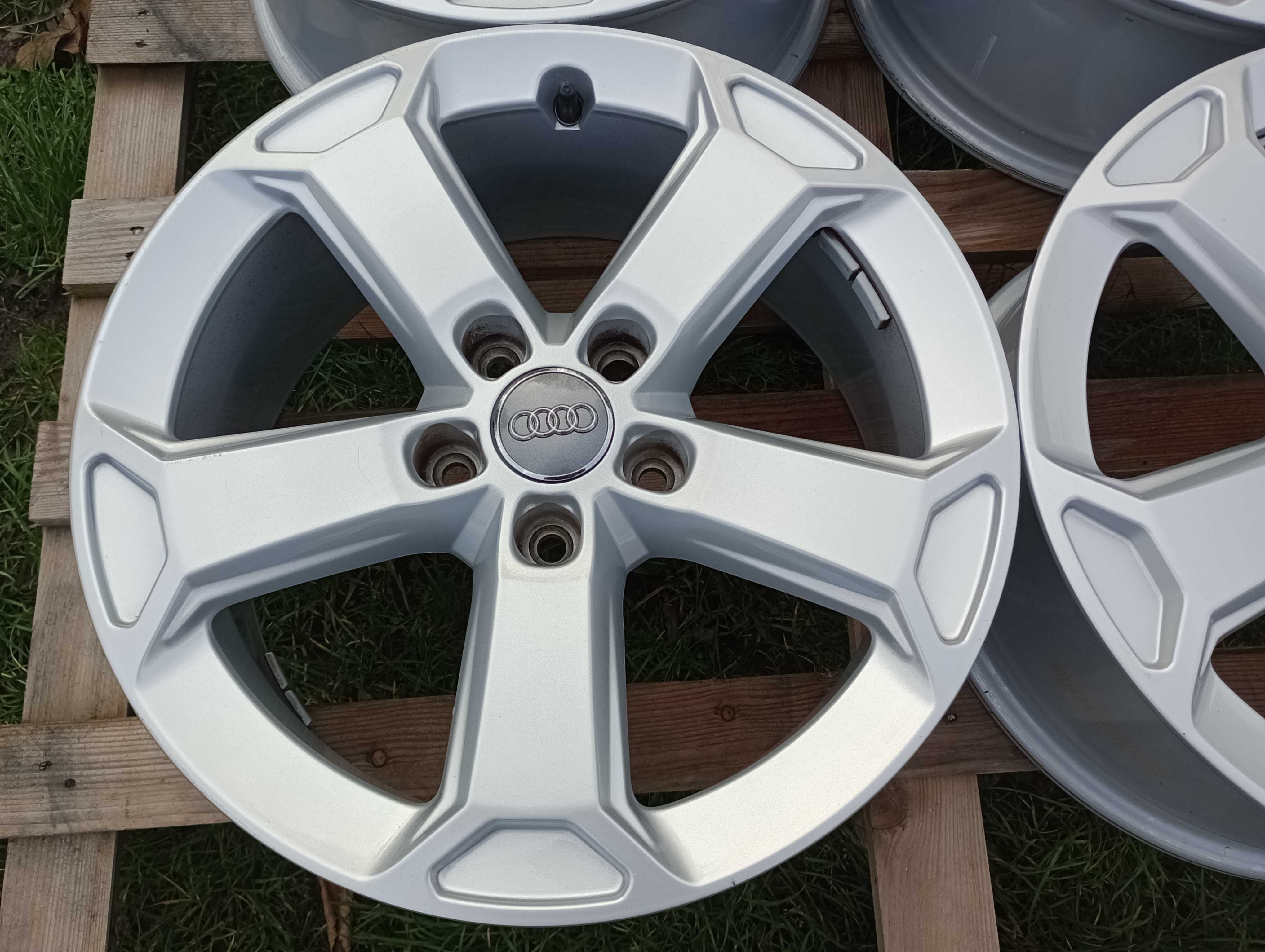 Alufelgi 17 cali 5x112 Audi Q2 Q3 A4 A3 - VW T-roc Skoda Seat - S-Line