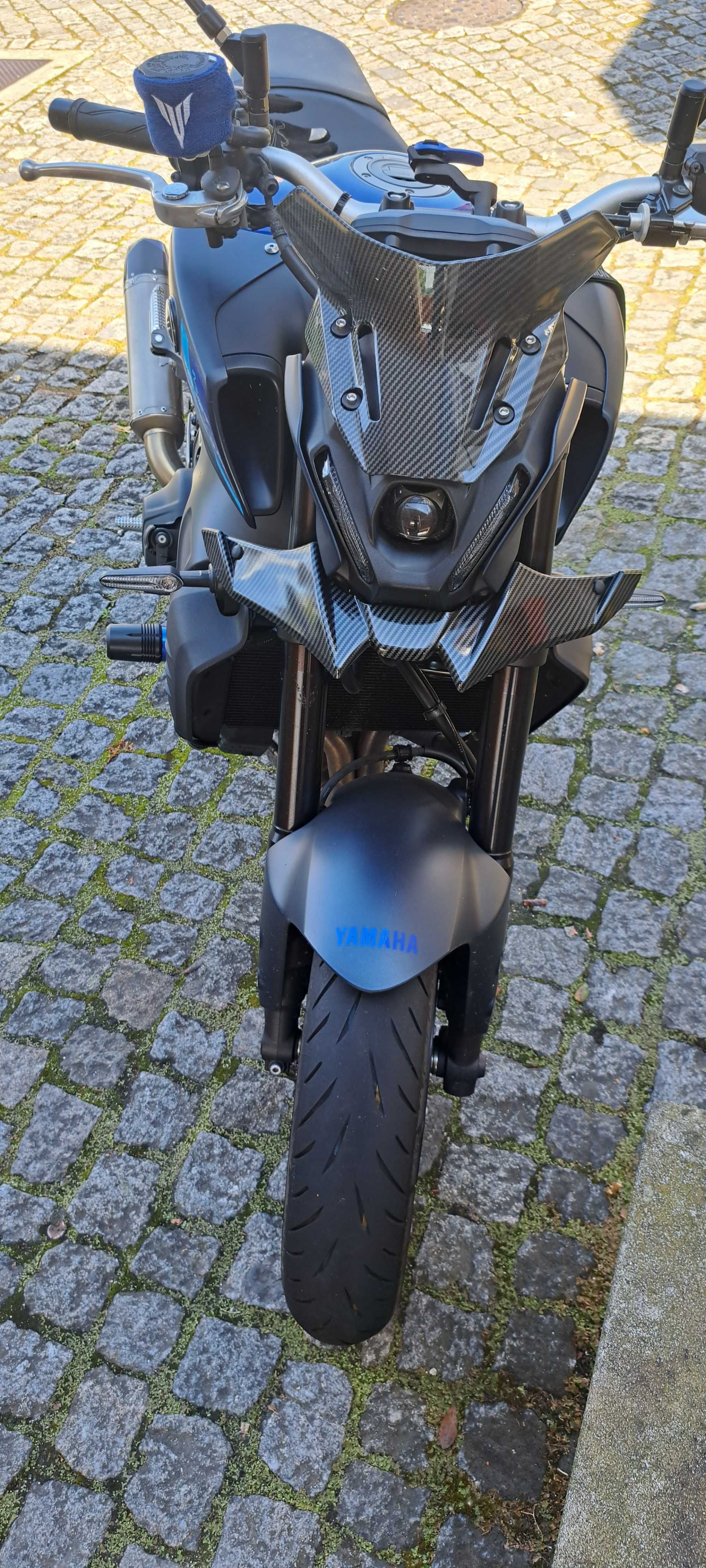 Yamaha MT09 como nova
