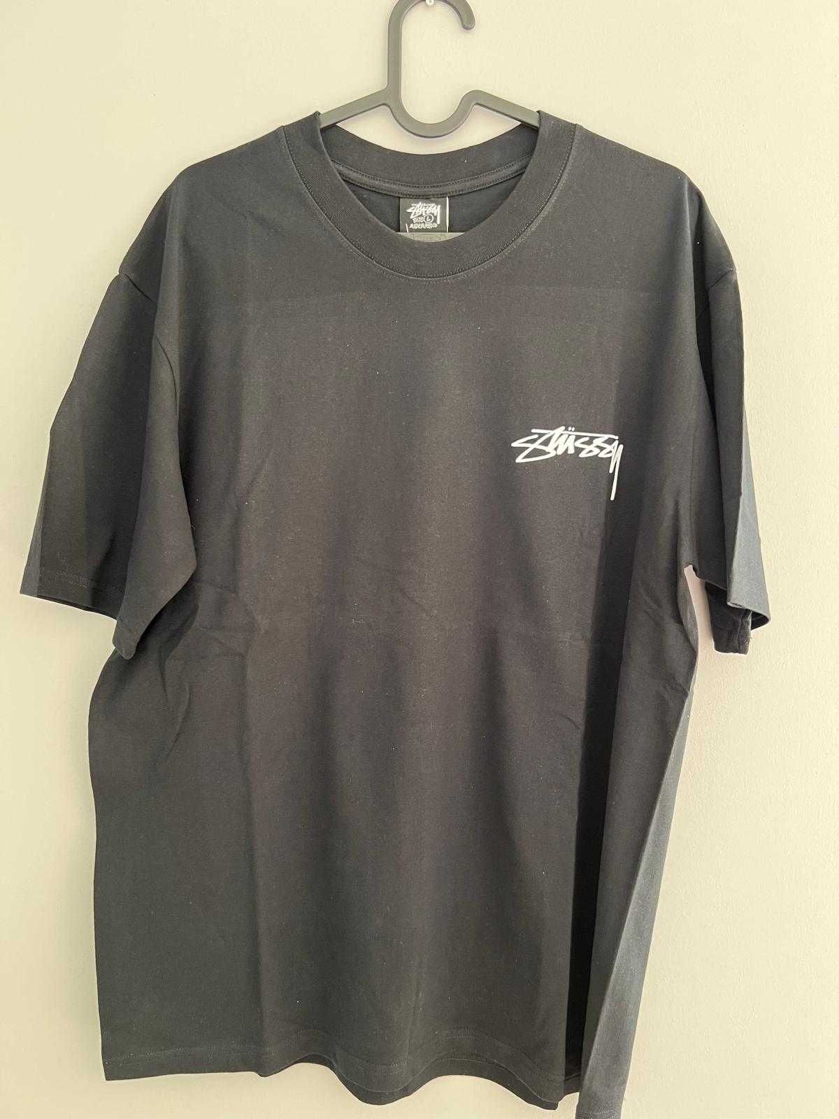 Koszulka czarna Stussy z nadrukiem