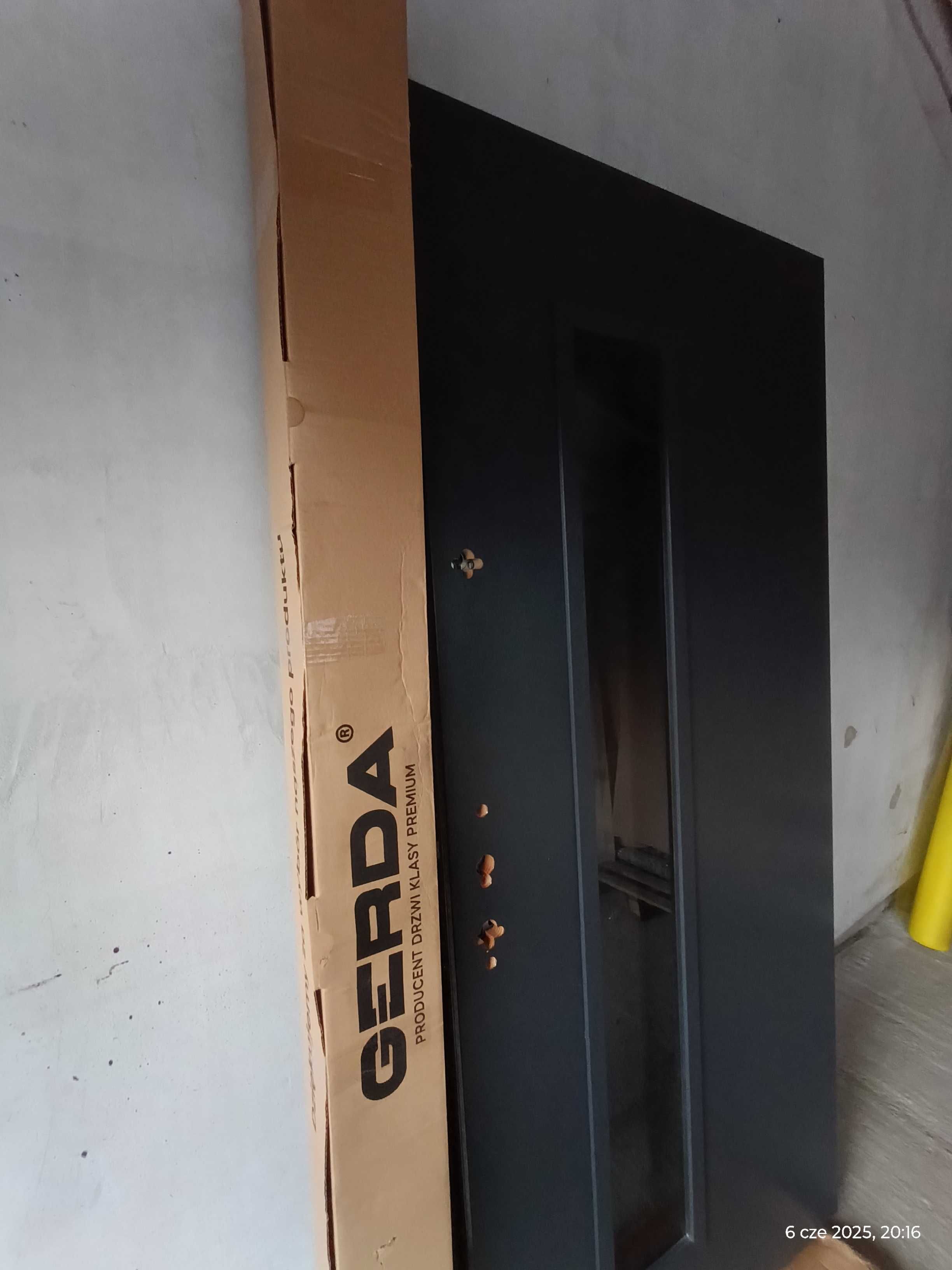 Drzwi zewnętrzne Gerda Thermo Premium 75 antracyt 90
