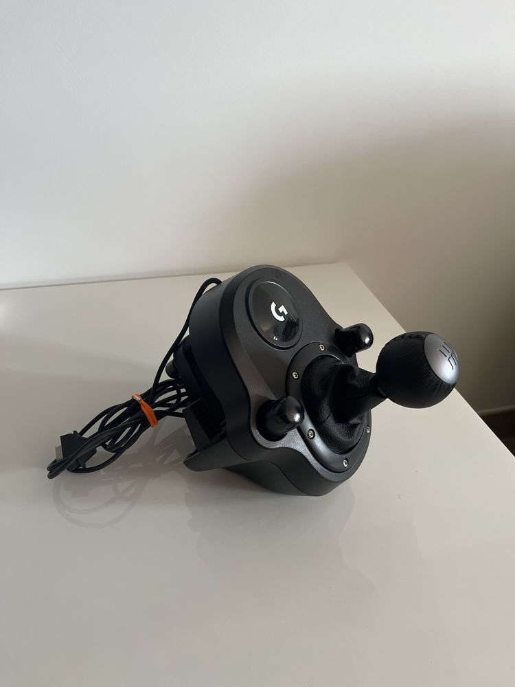 Shifter driving force com caixa (Logitech)