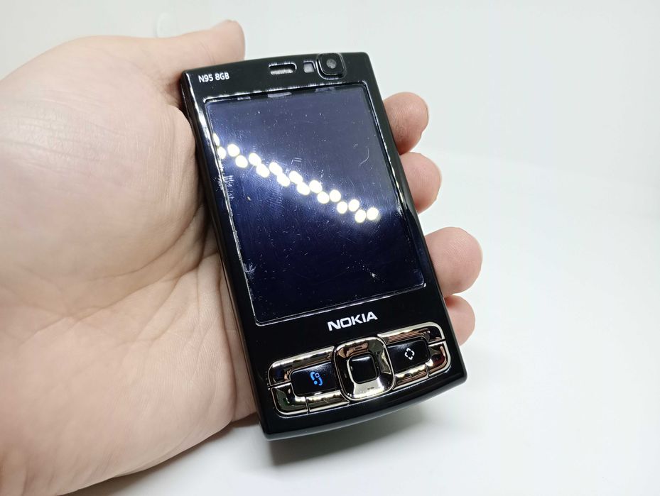 Kultowy Telefon Nokia N95 8GB