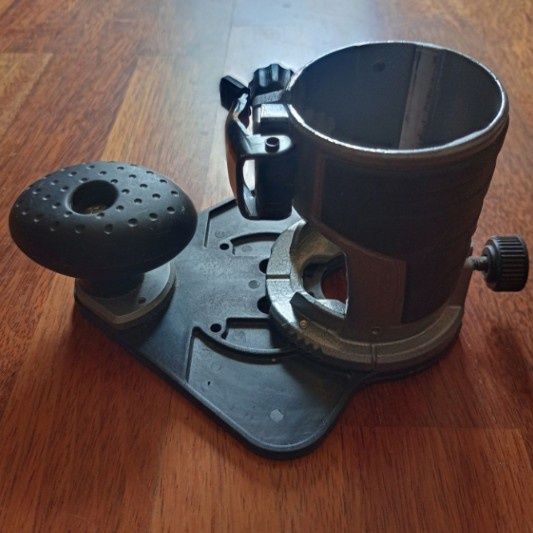 Кромочная база  фрезера Дніпро-М