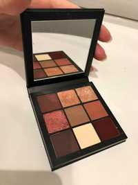 Huda Beauty Mauve Obsessions Eyeshadow Palette