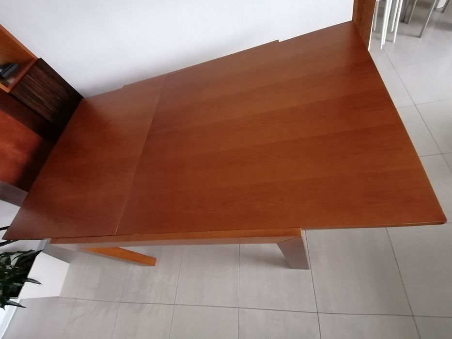 Mesa de jantar extensível