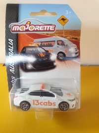 Majorette Toyota Corolla Taxi Australia - biała ! nowa, w blistrze