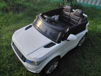 Дитячий акумуляторний автомобіль