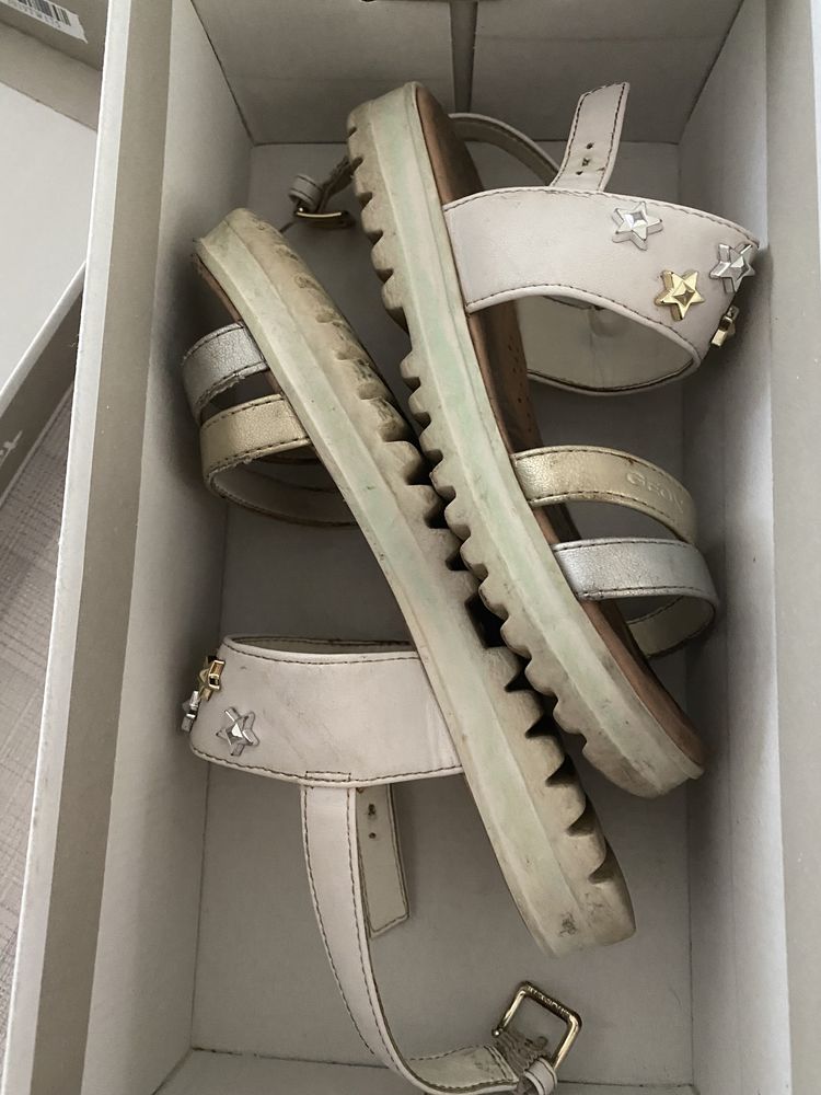 buty dla dziewczynki firmy Geox rozm.31