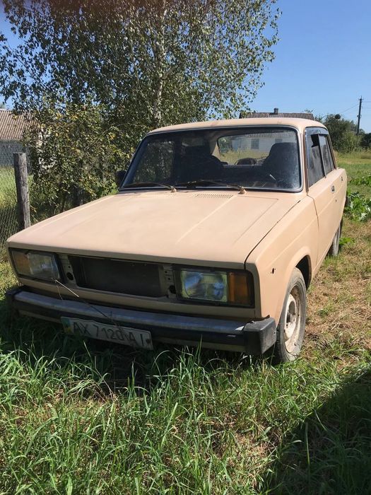 Продам ВАЗ 2105.