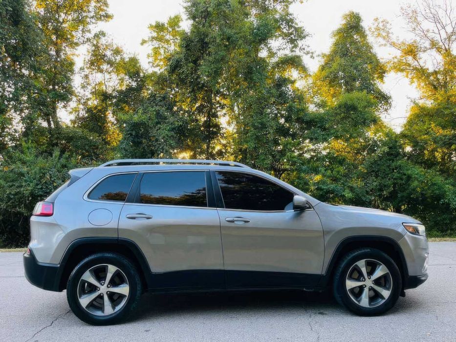 Jeep Cherokee Limited      2019