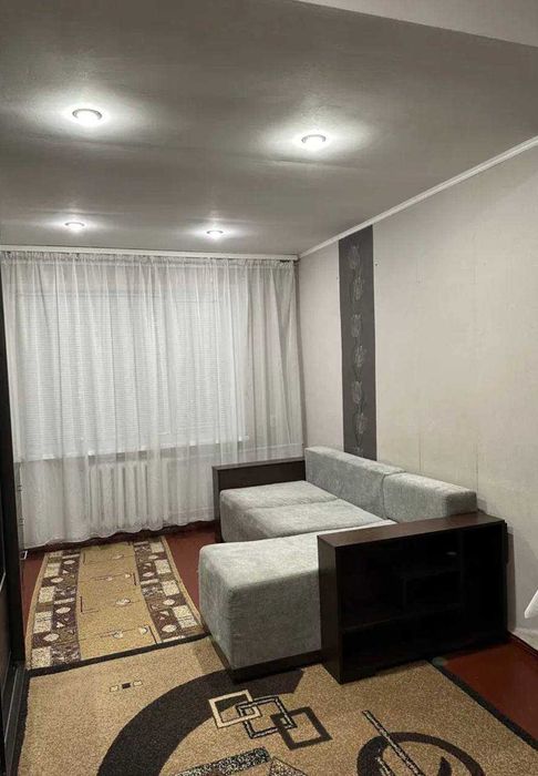 Здається затишна кімната-студія по вул. Забарівка