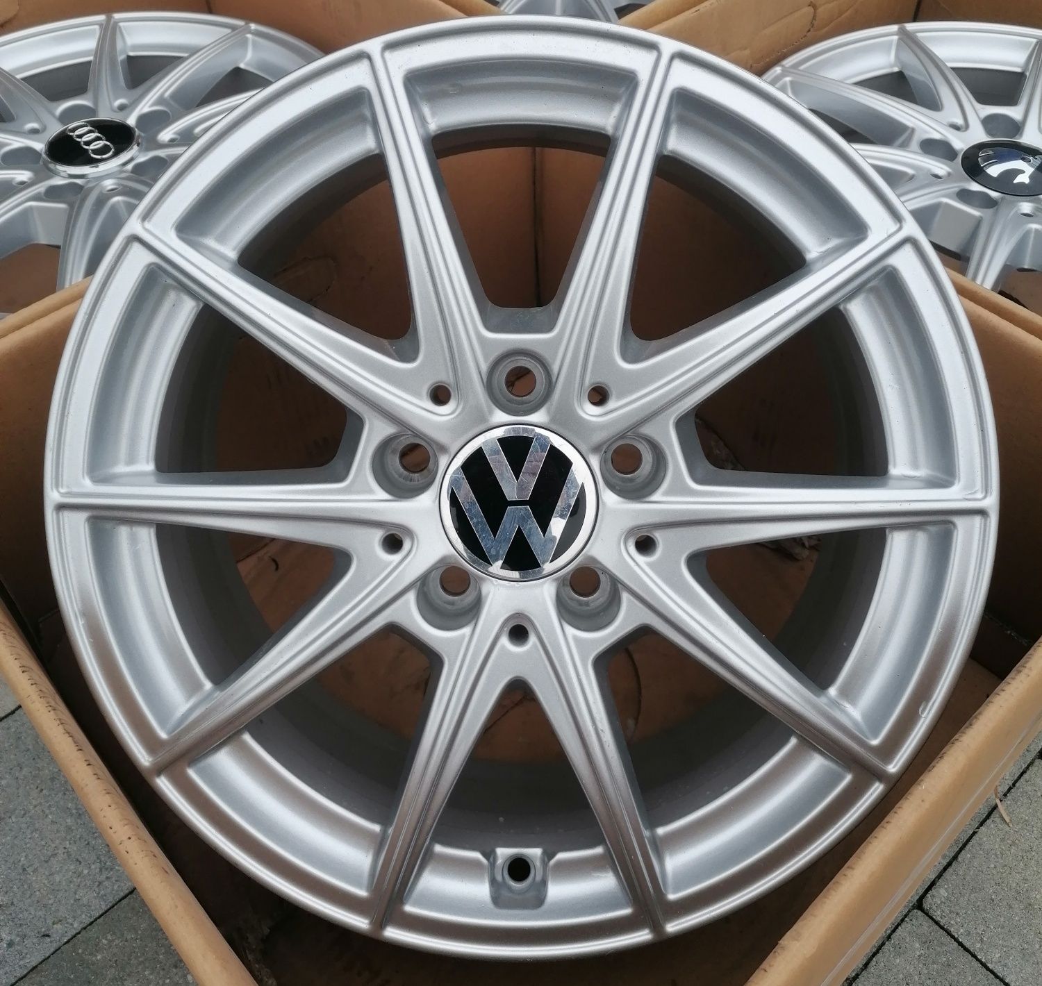 #M12 Alufelgi R16 5x112 VW T-Roc Touran Tiguan Passat Golf Jetta