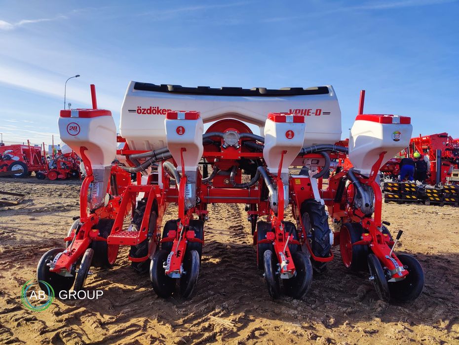 Pneumatyczny siewnik do kukurydzy OZDOKEN VPHE-DG4 4-rzędowy