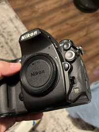Nikon D700 - pełna klatka - 147tys migawka - 100% sprawny