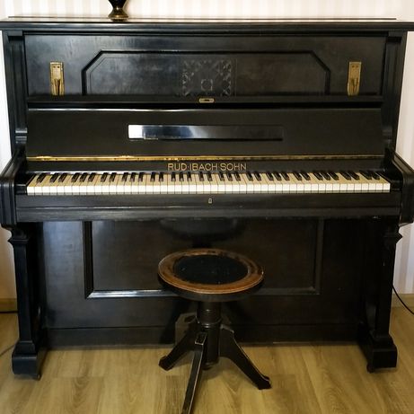 Фортепиано
знаменитой немецкой 
фабрики Rud Ibach Sohn