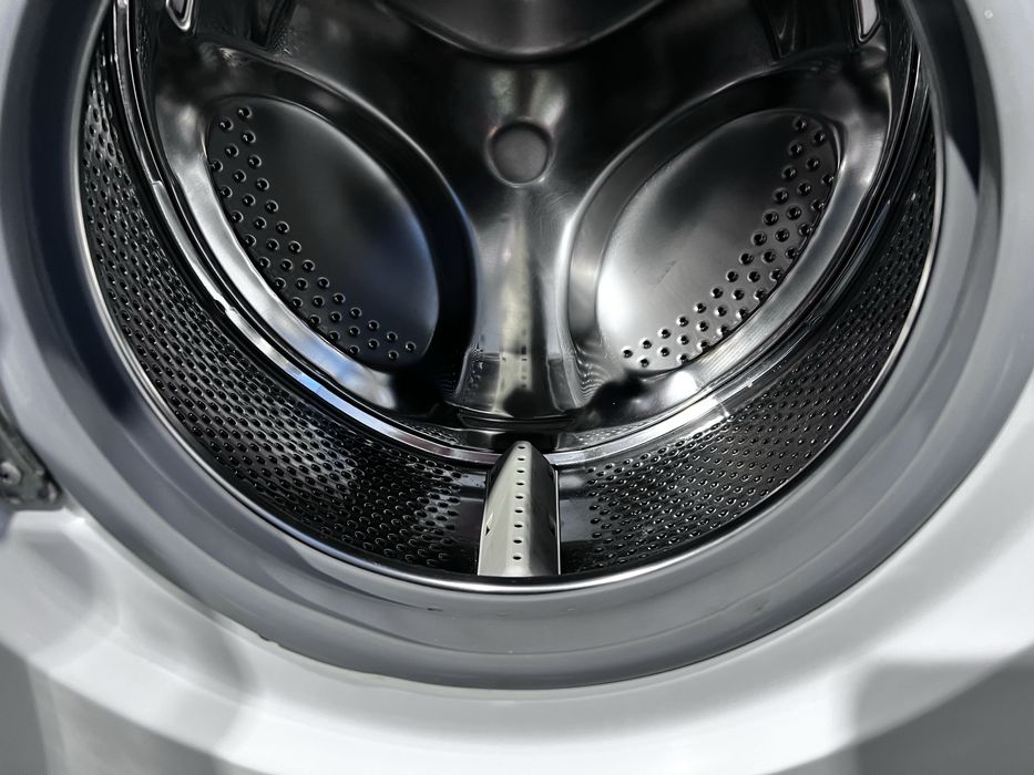 5 кг стиральная машина INDESIT iwsb50851. Доставка бесплатно