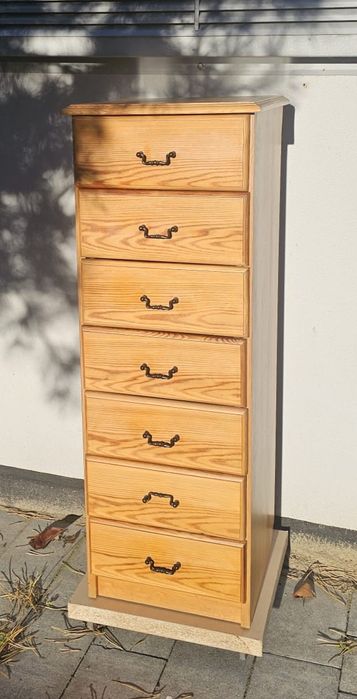 Komoda słupek z 7 szufladami