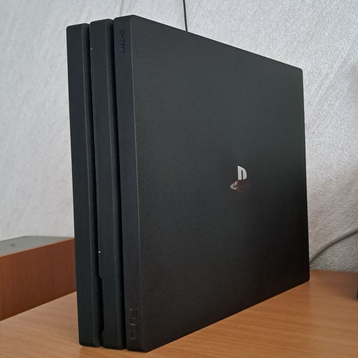PS4 Pro 1TB | 2 геймпада | PS Plus Extra | Сотни игр!