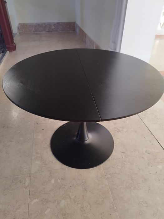 Mesa Redonda Preta