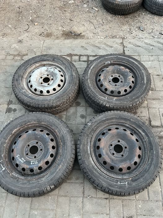 4 kola zimowe trafic vivaro primastar 01-14 barum 205/65 16 2023 9mm