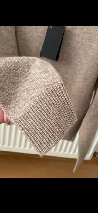 Nowy -100% Wełny - sweterek Massimo Dutti