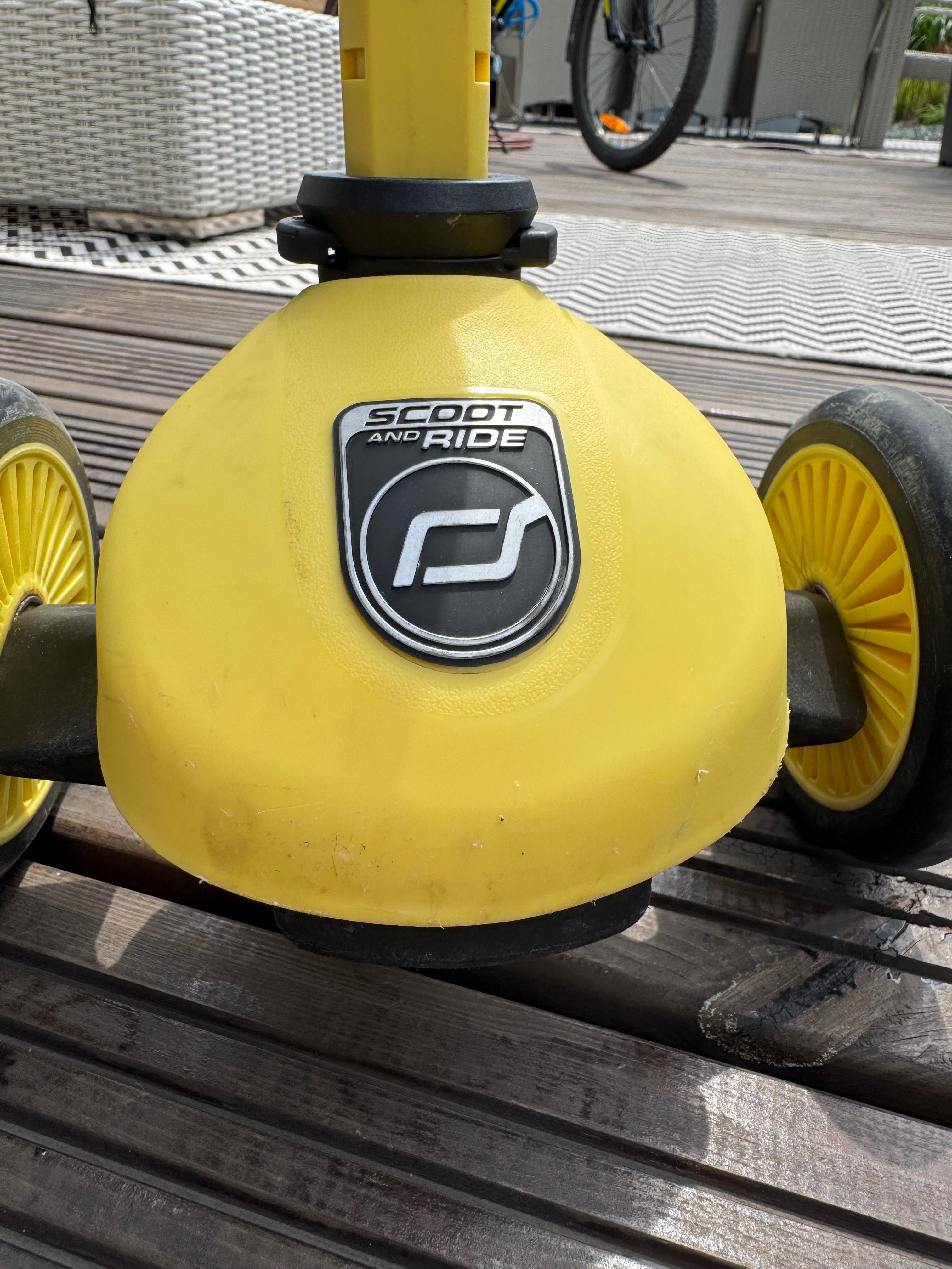 hulajnoga żółta scoot and ride
